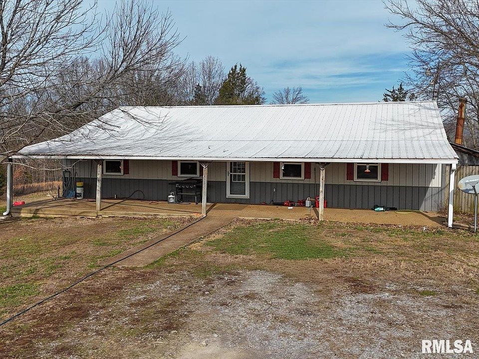 1st image of 24 Fox Trott Ln