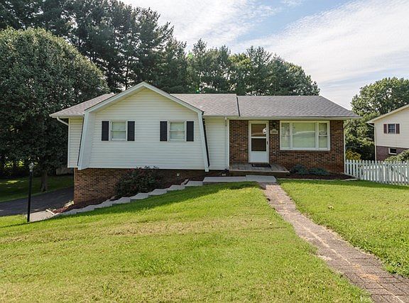 2nd image of 285 Gray Dr