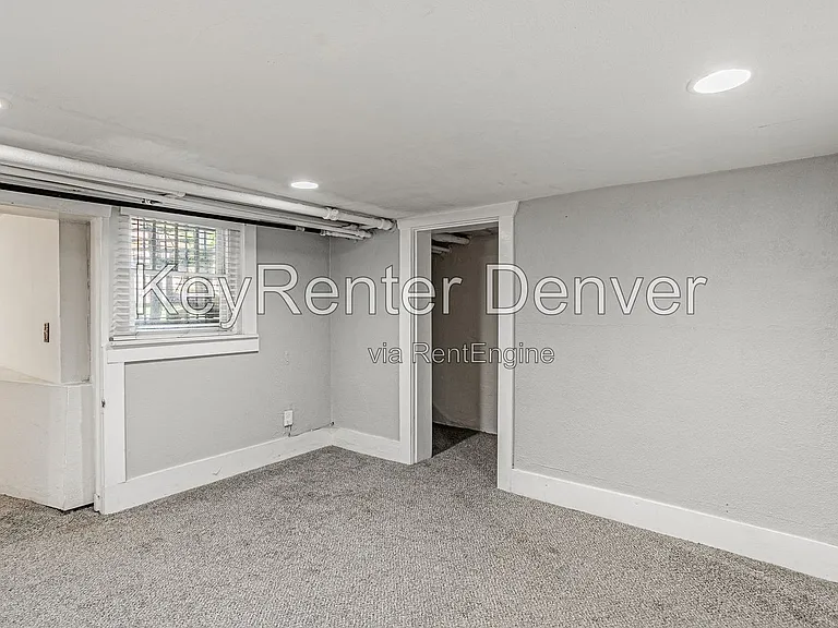 945 N Washington St #100 — Photo 32
