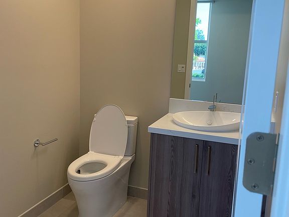 5th image of 833 W El Camino Real #101