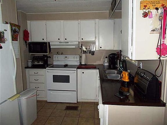 5th image of 30 Royal Palm Cir