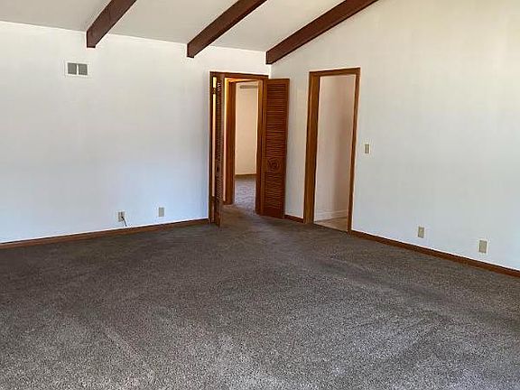 3rd image of 3901 N 52nd St #1