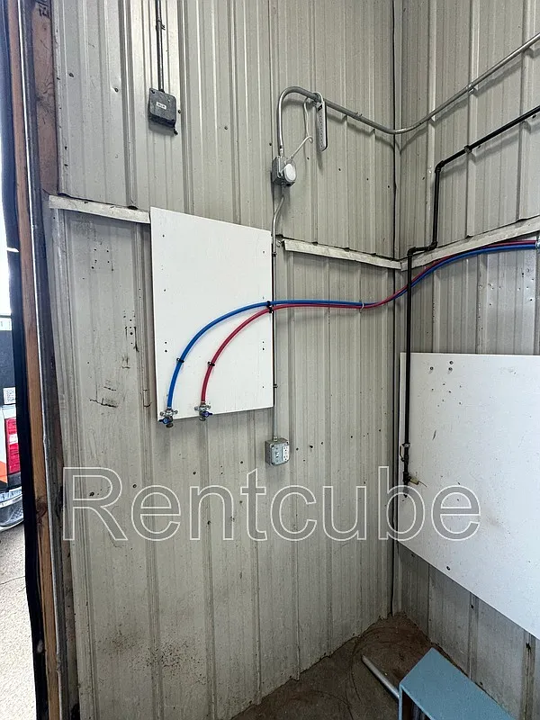 Studio, 1.0 bath, 1104 sqft, $1,100 — Photo 4