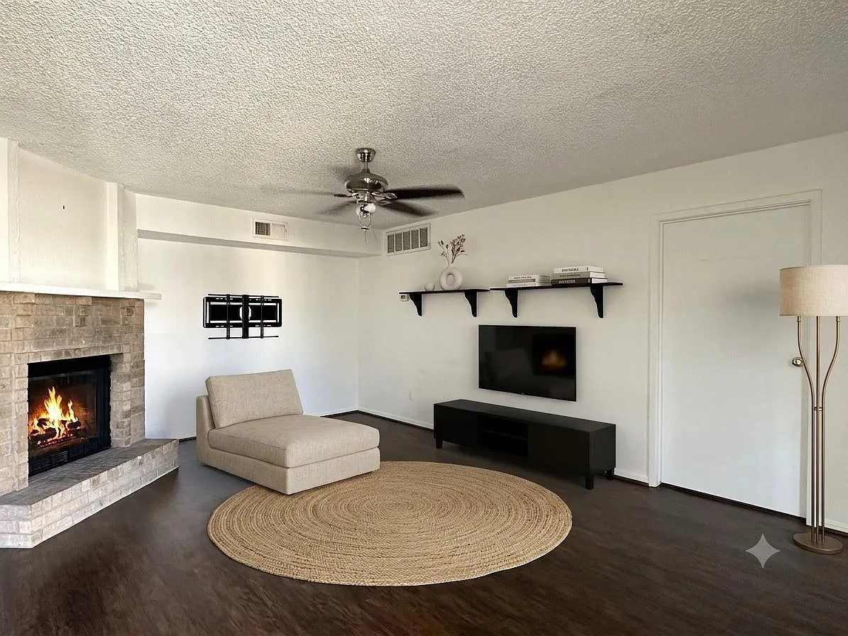 2 bed, 2.0 bath, 970 sqft, $1,300 — Photo 3