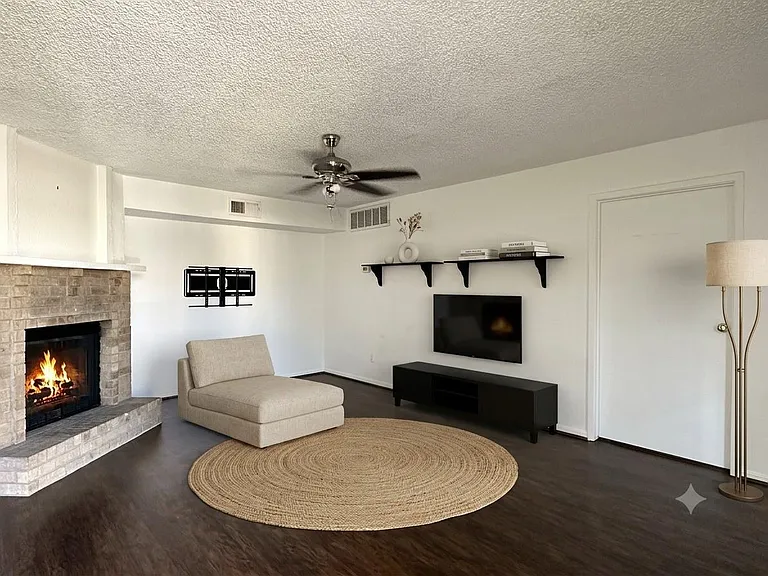 1500 Bay Area Blvd #440 — Photo 3