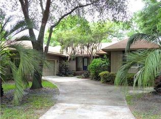 6 Sherborne Ln, Savannah, GA 31419