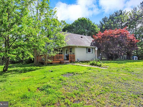 2nd image of 620 Saint Johns Rd