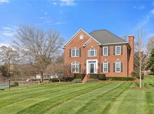 3326 Grandview Club Rd, Pfafftown, NC 27040