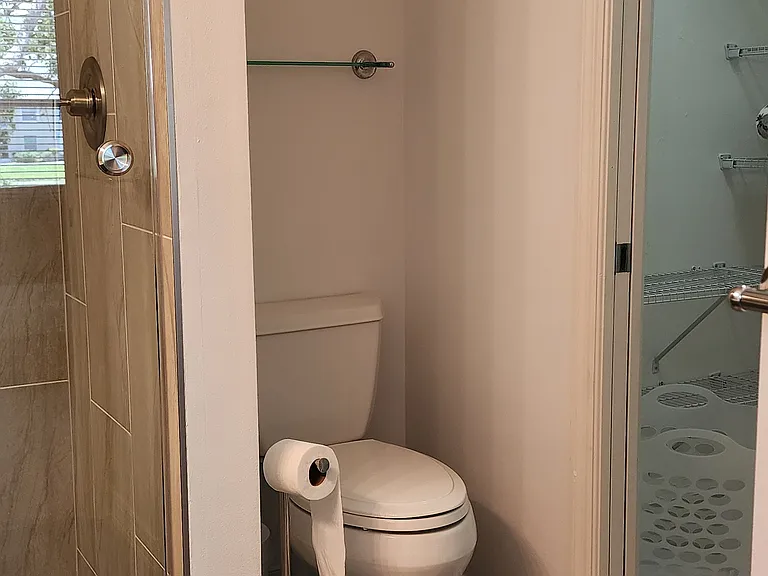 186 Pebble Shores Dr #204 — Photo 31
