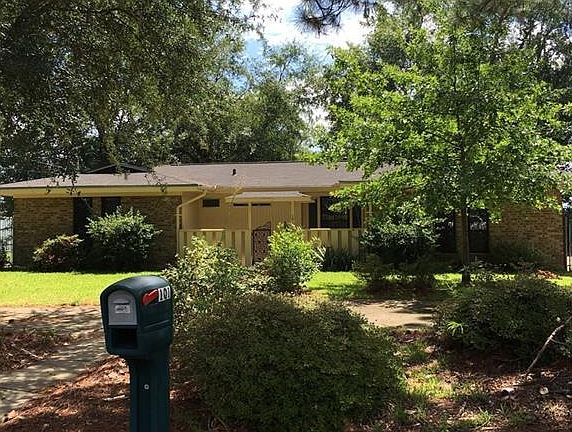 3rd image of 101 Carol Villa Dr