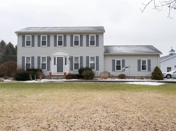 6880 Cadyville Rd, Livonia, NY 14487