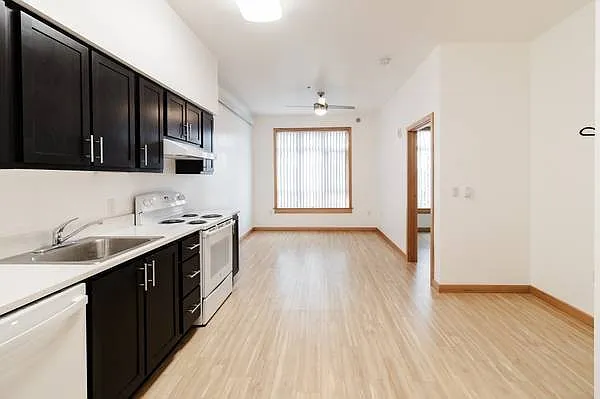 The Magnolia Apartments — Photo 8