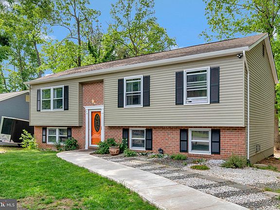4th image of 208 Bowen Dr