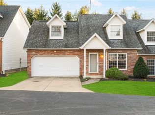 2156 Jennifer St, Akron, OH 44313