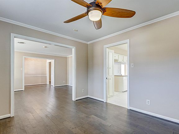 4th image of 619 Val Lena Dr