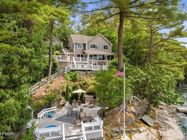 118 Cabels Xing, Tafton, PA 18464