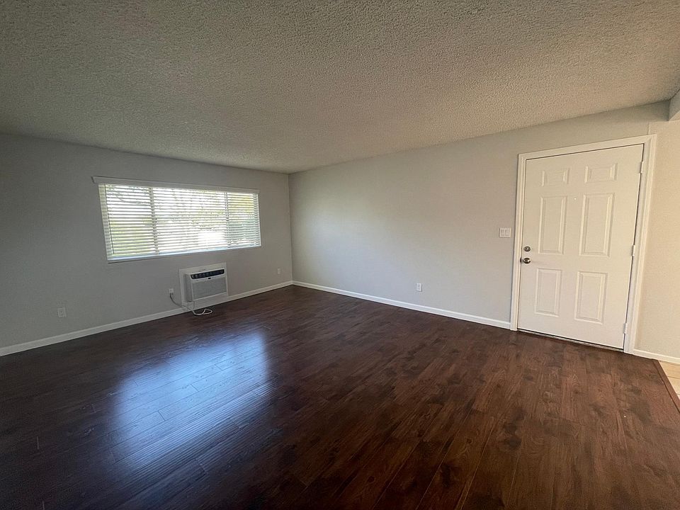 1st image of 3107 Abbott St #3