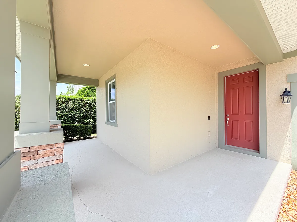 Building Photo - 15225 Honeybell Dr