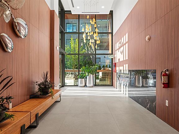 2nd image of 8486 Oak St #104