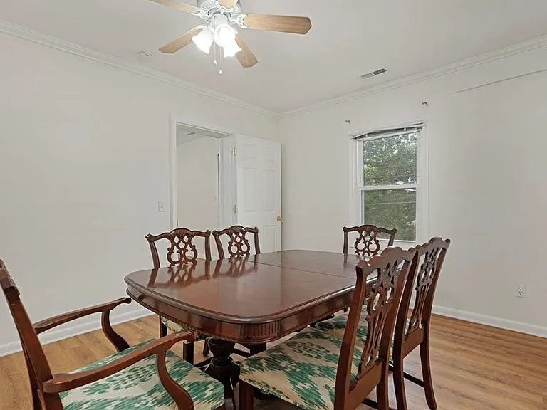 711 Barton Ave — Photo 20