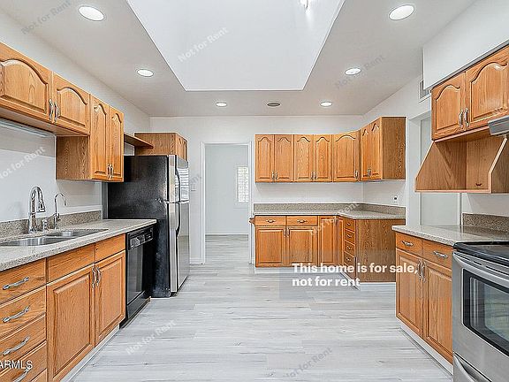 3rd image of 2216 W Anderson Ave