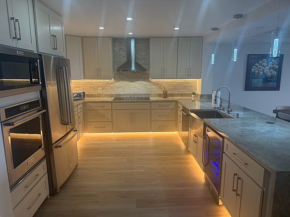 2nd image of 50 Puu Anoano St APT 3105