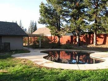 4th image of 1398 Cloverdale Cir