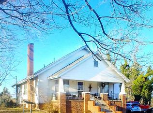 213 N Main St, Bulls Gap, TN 37711