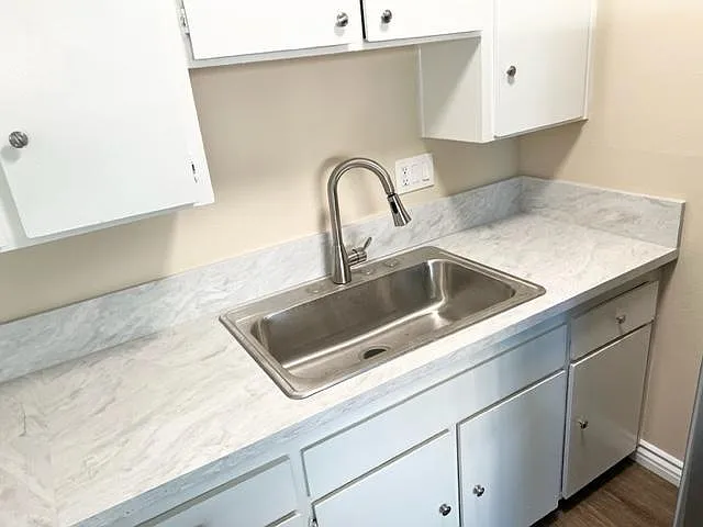 2710 Lincoln Ct #4 — Photo 6