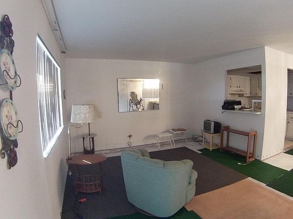 4th image of 215 Waterford I