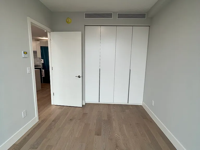 44 Fifteen College Point Blvd #5C — Photo 9