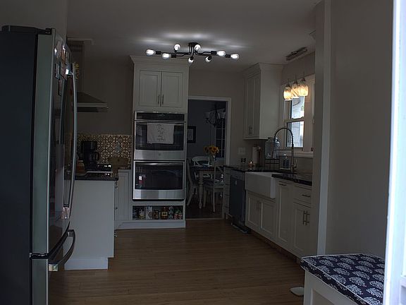 4th image of 3 Walnut Ave