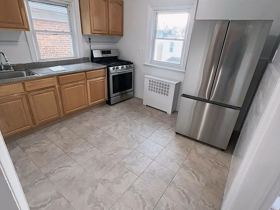 314 E 240th St FLOOR 2, Bronx, NY 10470 | Zillow