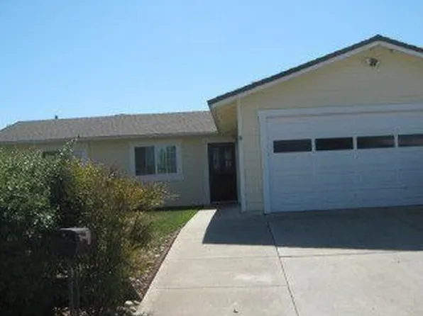 1339 Meridian St, Hollister, CA 95023