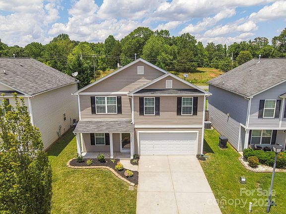 2nd image of 1724 Eastway Dr