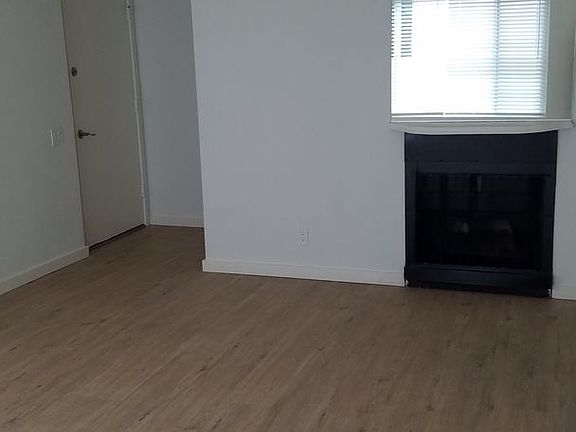4th image of 11733 Kiowa Ave APT 9