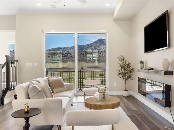 2220 S Mcintyre Street, Lakewood, CO 80228
