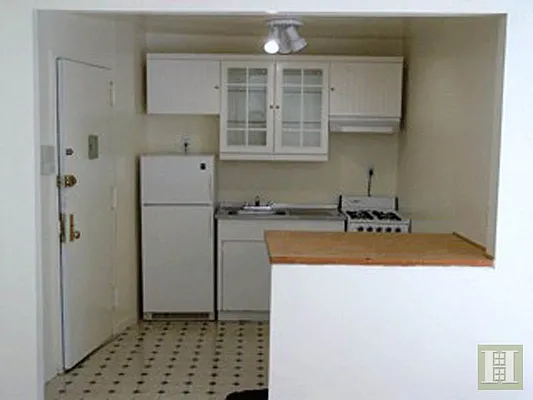 Rented by Halstead Real Estate | media 23