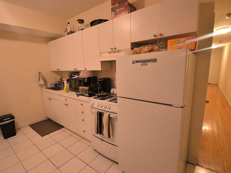 411 Marlborough St #1 — Photo 15