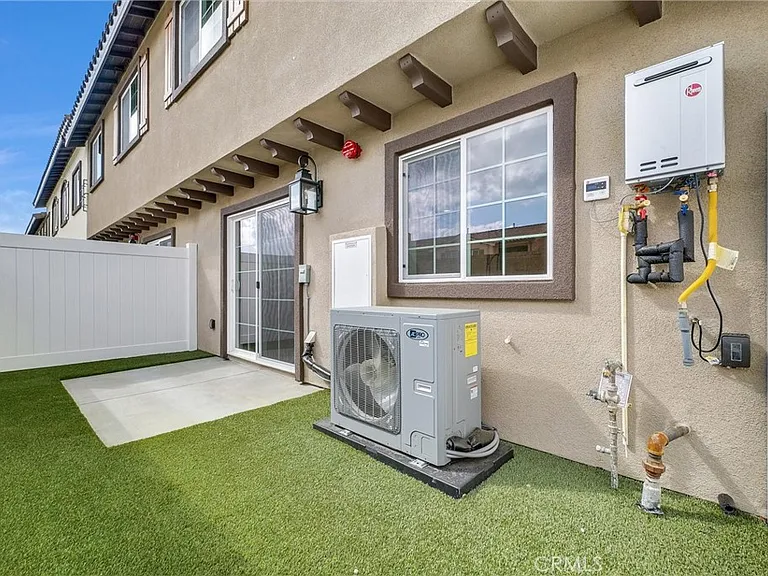 16385 Valencia Ave #3 — Photo 14