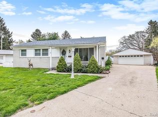 47180 Rohns Ct, Shelby Township, MI 48317