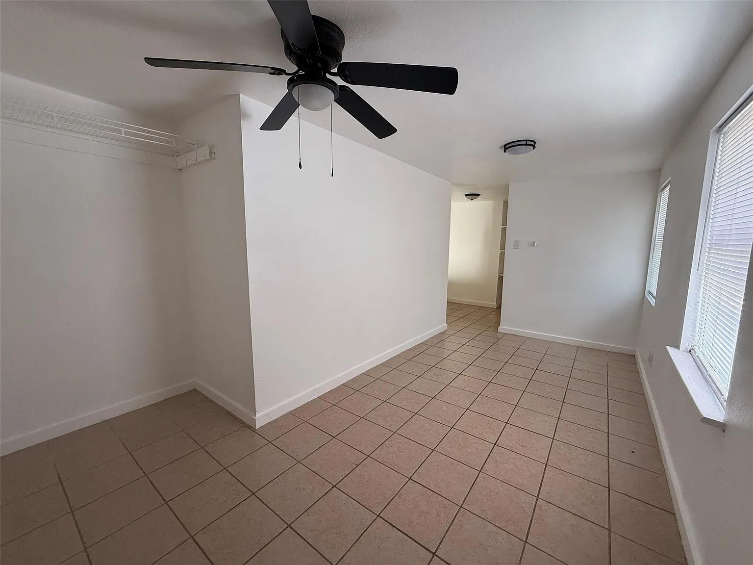 1 bed, 1.0 bath, 500 sqft, $900 — Photo 4