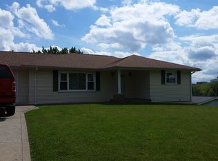 67240 Willow Grove Rd, Saint Clairsville, OH 43950