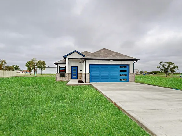 210 E Rusk St, Rice, TX 75155