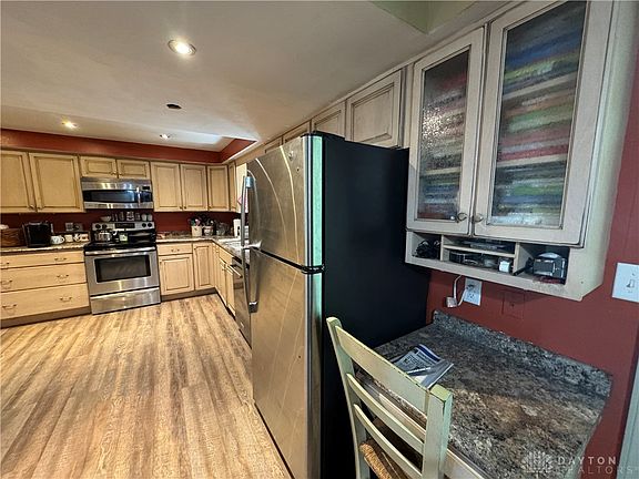 5th image of 6032 Leycross Dr
