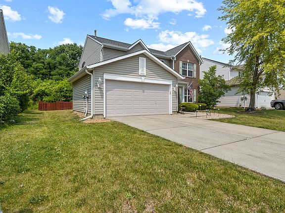 2nd image of 8440 Smithfield Ln