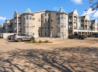 2320 Jackson St UNIT 107, Stoughton, WI 53589