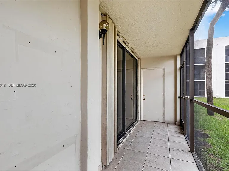 8065 SW 107th Ave #106 — Photo 29