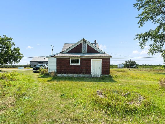 5th image of 1677 County Road 8 Rd