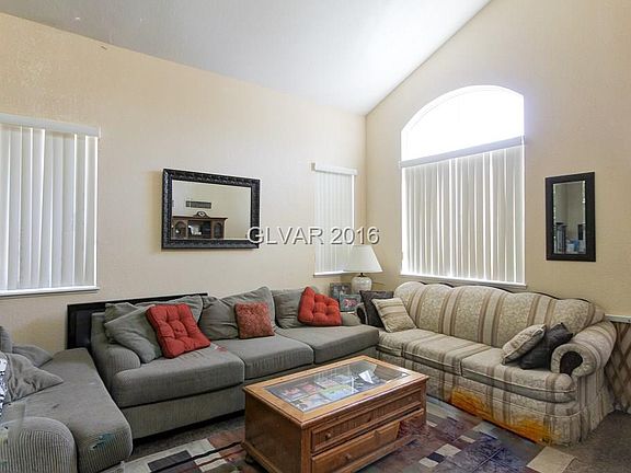3rd image of 9300 Spruce Mountain Way